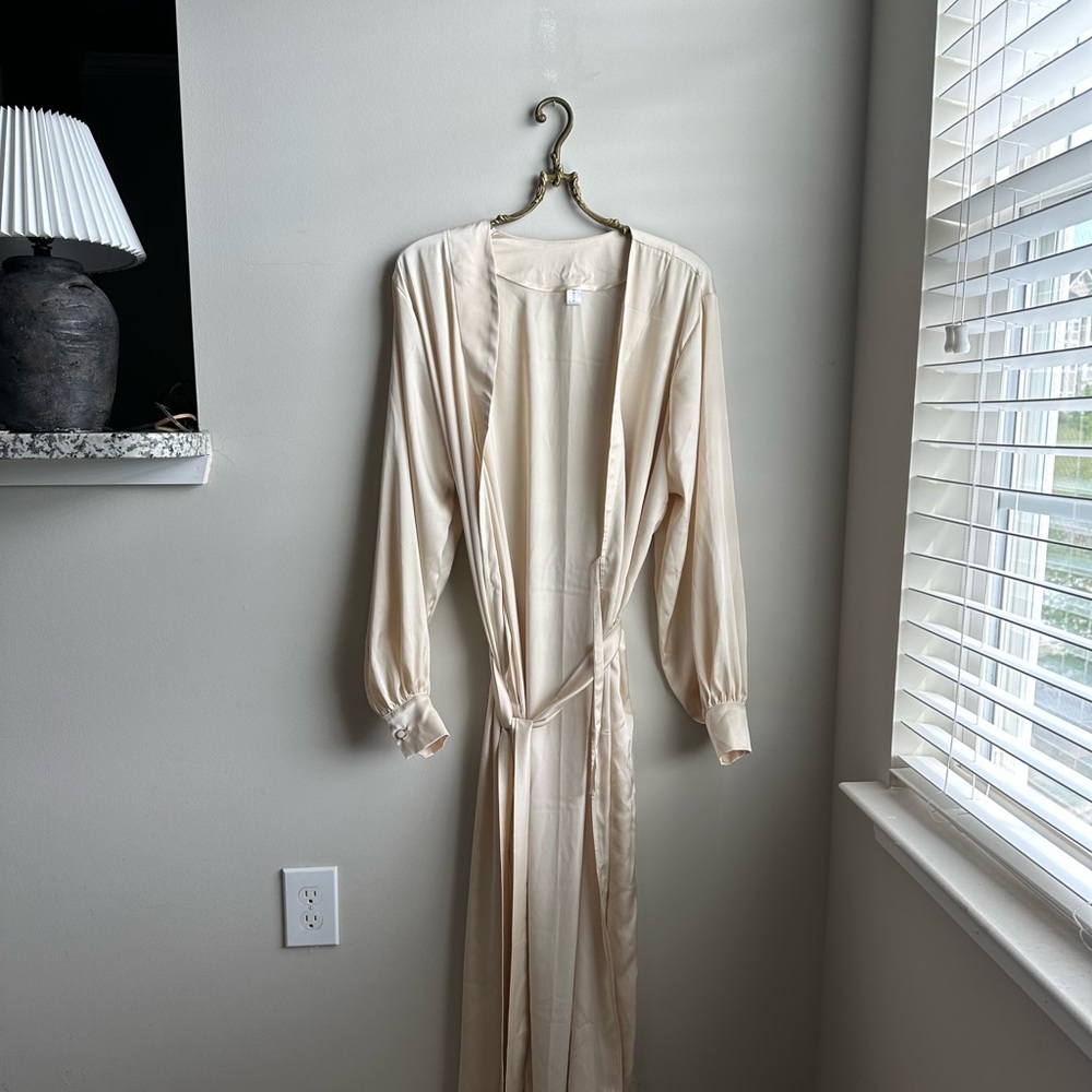 ivory Silky Long Robe | Wedding Robe | Bridesmaids Robe | Puff Sleeve